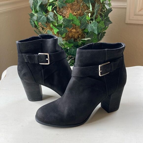 Cole Haan Cassidy Black Nubuck Strap Ankle Boots Women’s 5B Excellent Condition - Picture 1 of 12